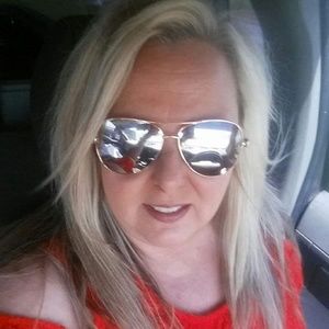 Meet your Posher, Karla